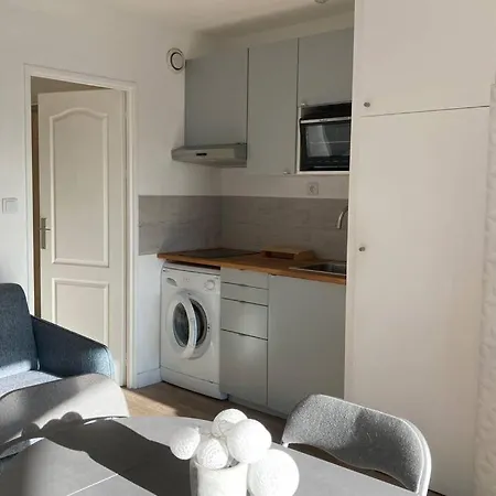 Escapade Au Port * 耶尔